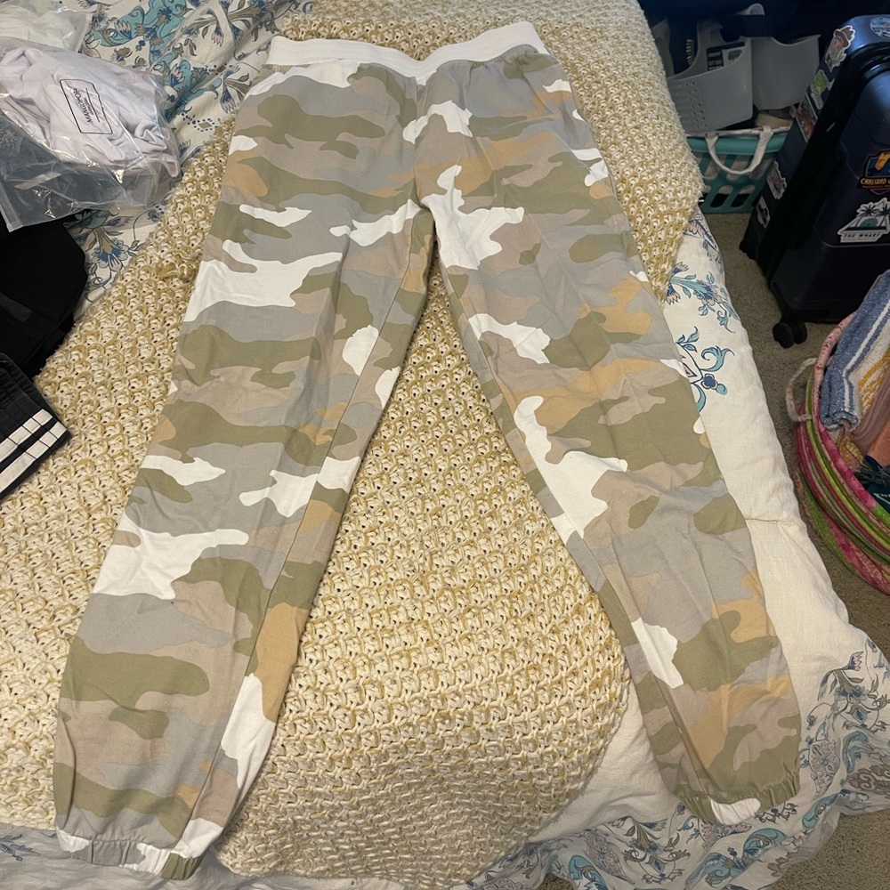 Camouflage sweatpants
